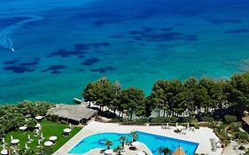 Candia Park Village  4*